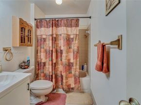 7641 NW 99th Ave, Tamarac FL 33321