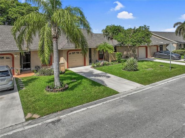 7641 NW 99th Ave, Tamarac FL 33321