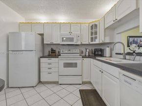 1800 SW 81st Ave 1411, North Lauderdale FL 33068