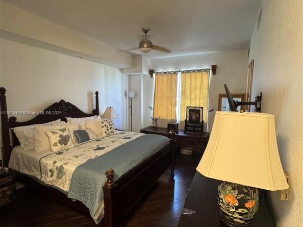 Undisclosed Address #A11898499, Hollywood FL 33020