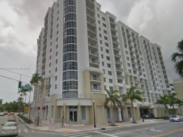 Undisclosed Address #A11898499, Hollywood FL 33020