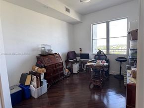 Undisclosed Address #A11898499, Hollywood FL 33020