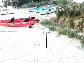 16385 Biscayne Blvd 1415, North Miami Beach FL 33160