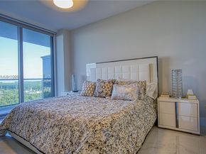 16385 Biscayne Blvd 1415, North Miami Beach FL 33160