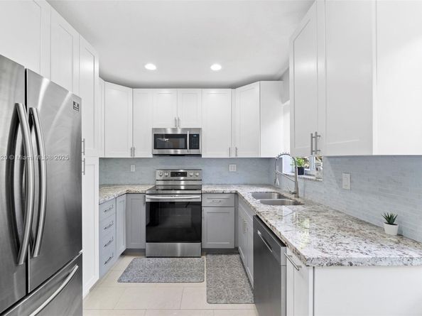 14621 NW 13th Rd, Miami FL 33167