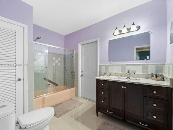 14621 NW 13th Rd, Miami FL 33167