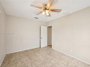 837 Ridgewood Dr, West Palm Beach FL 33405