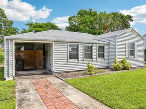 837 Ridgewood Dr, West Palm Beach FL 33405