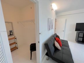 401 69th St 304, Miami Beach FL 33141