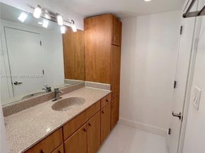 401 69th St 304, Miami Beach FL 33141