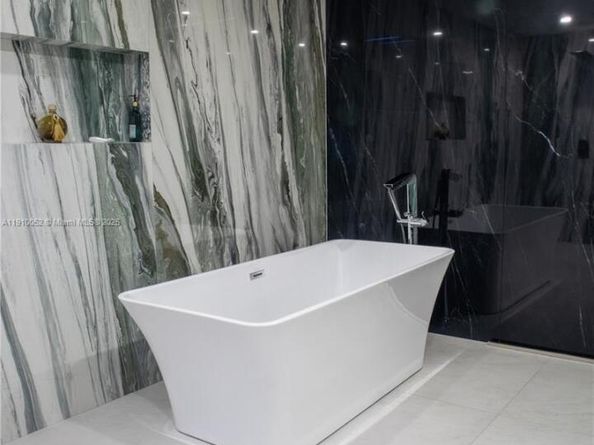 3541 SW 105th Ct, Miami FL 33165