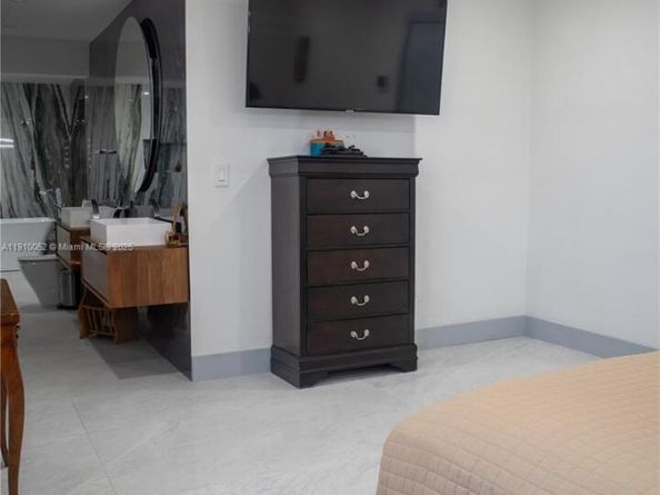 3541 SW 105th Ct, Miami FL 33165