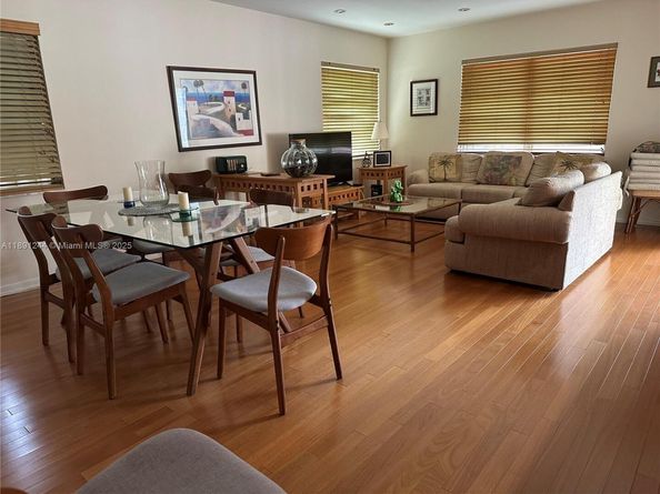 16628 Golfview Dr, Weston FL 33326