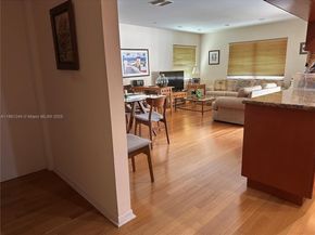 16628 Golfview Dr, Weston FL 33326
