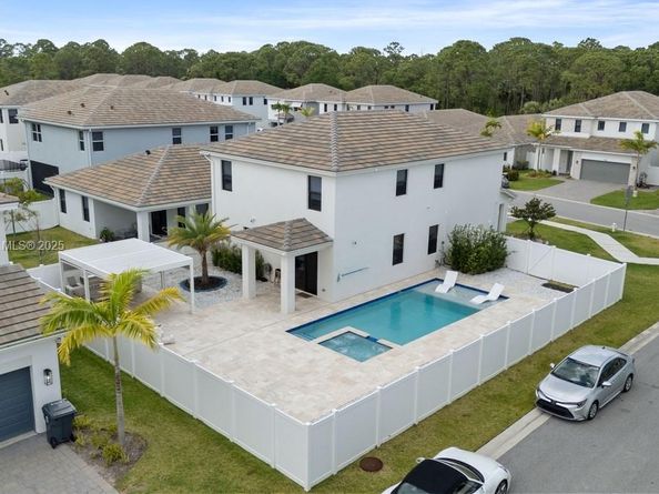 7126 Rockwood Rd, Jupiter FL 33458