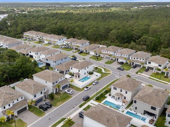 7126 Rockwood Rd, Jupiter FL 33458