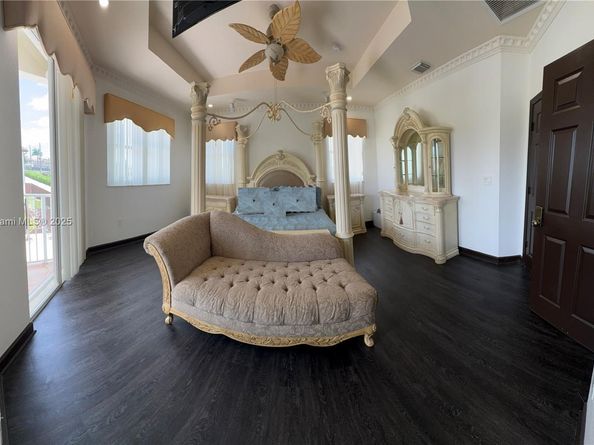 15375 SW 93rd Ln, Miami FL 33196