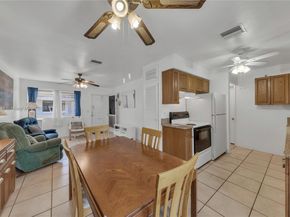 2300 Jackson St 10, Hollywood FL 33020