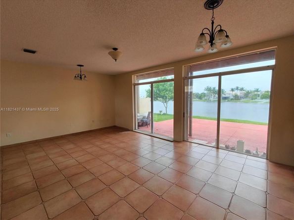15651 NW 14th Ct, Pembroke Pines FL 33028