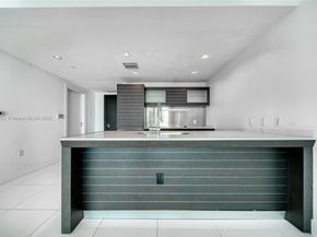 200 Biscayne Boulevard Way 4411, Miami FL 33131