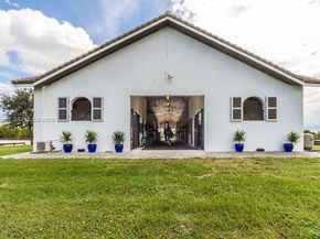 15722 Sunnyland Ln, Wellington FL 33414