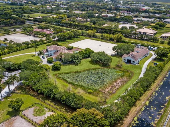 15722 Sunnyland Ln, Wellington FL 33414