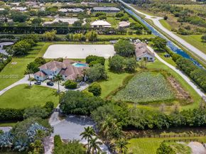 15722 Sunnyland Ln, Wellington FL 33414