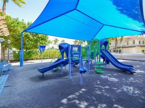 21050 Point Pl 702, Aventura FL 33180