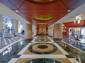 21050 Point Pl 702, Aventura FL 33180