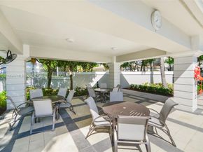 21050 Point Pl 702, Aventura FL 33180