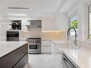 3220 Calusa St, Coconut Grove FL 33133