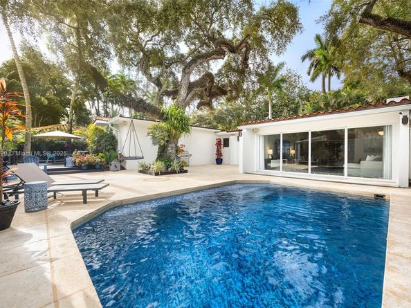 3220 Calusa St, Coconut Grove FL 33133