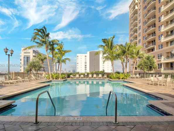 3232 SW 22nd st 905, Miami FL 33145