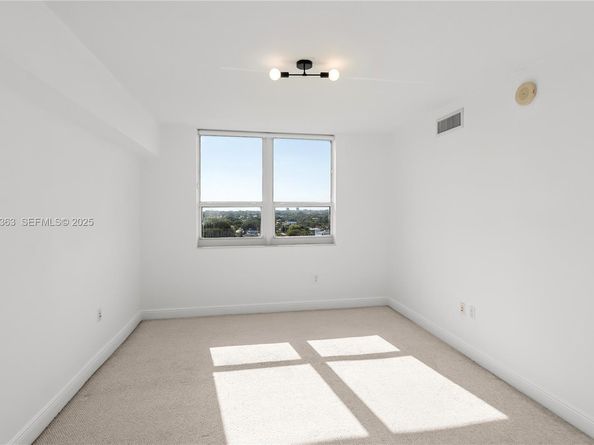 3232 SW 22nd st 905, Miami FL 33145