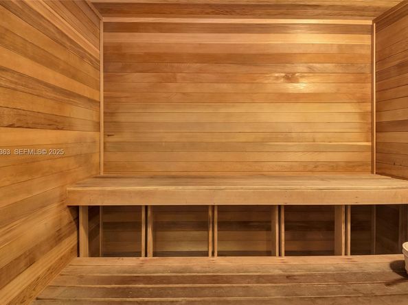 3232 SW 22nd st 905, Miami FL 33145