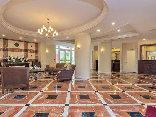 3232 SW 22nd st 905, Miami FL 33145