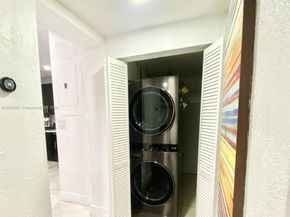 739 NW 112th St, Miami FL 33168