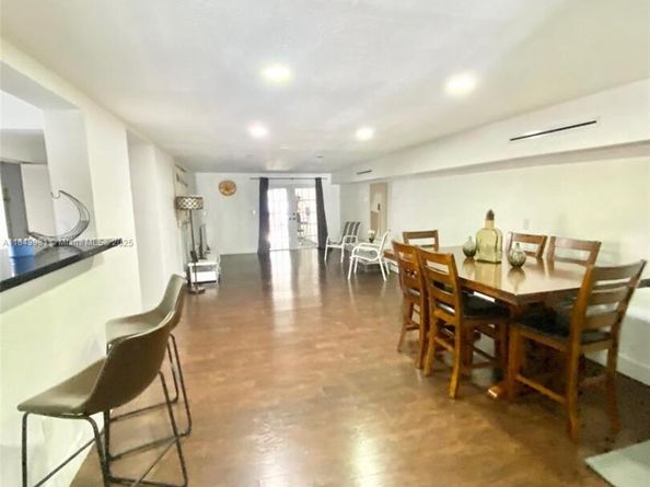 739 NW 112th St, Miami FL 33168