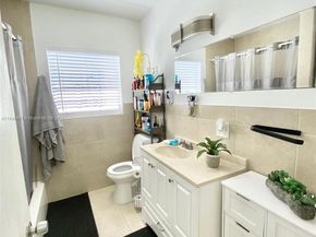 739 NW 112th St, Miami FL 33168