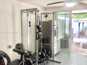 739 NW 112th St, Miami FL 33168