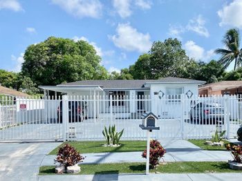739 NW 112th St