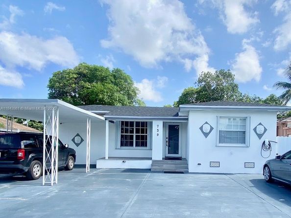 739 NW 112th St, Miami FL 33168