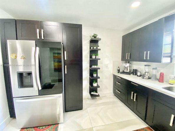 739 NW 112th St, Miami FL 33168