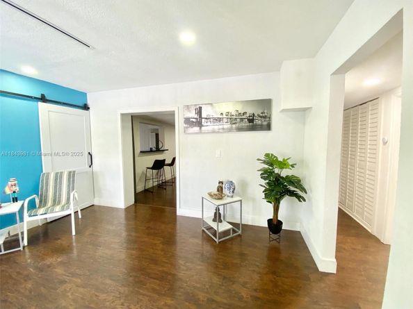 739 NW 112th St, Miami FL 33168