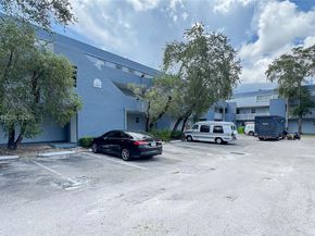 9365 Fontainebleau Blvd E209, Miami FL 33172