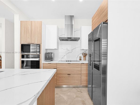 84 NW 48th St, Miami FL 33127