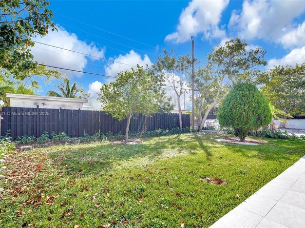 84 NW 48th St, Miami FL 33127