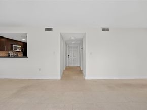 5570 SW 70th Pl S, Miami FL 33155