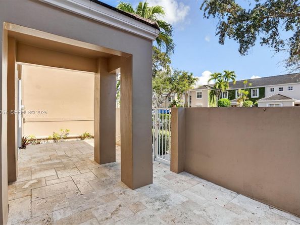 5570 SW 70th Pl S, Miami FL 33155