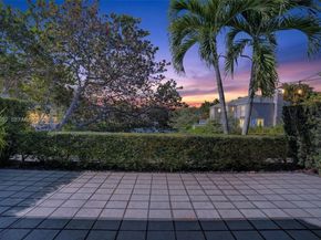 5570 SW 70th Pl S, Miami FL 33155